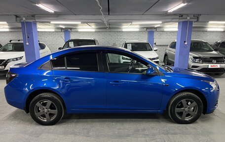 Chevrolet Cruze II, 2011 год, 695 000 рублей, 4 фотография