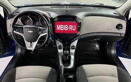 Chevrolet Cruze II, 2011 год, 695 000 рублей, 15 фотография