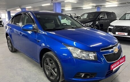 Chevrolet Cruze II, 2011 год, 695 000 рублей, 3 фотография