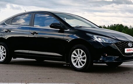 Hyundai Solaris II рестайлинг, 2021 год, 1 930 000 рублей, 10 фотография