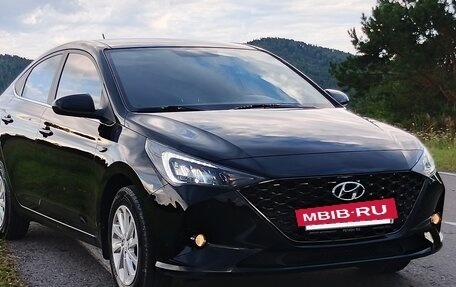 Hyundai Solaris II рестайлинг, 2021 год, 1 930 000 рублей, 13 фотография