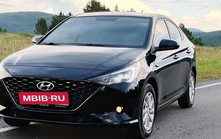 Hyundai Solaris II рестайлинг, 2021 год, 1 930 000 рублей, 15 фотография