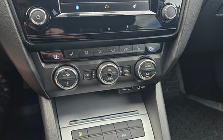 Skoda Octavia, 2015 год, 1 730 000 рублей, 27 фотография
