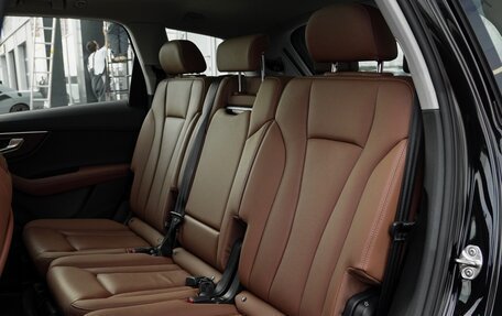 Audi Q7, 2024 год, 8 299 000 рублей, 28 фотография