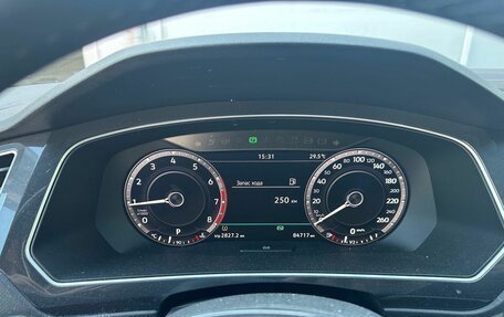 Volkswagen Tiguan II, 2018 год, 2 720 000 рублей, 5 фотография