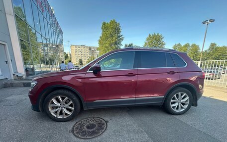 Volkswagen Tiguan II, 2018 год, 2 720 000 рублей, 2 фотография