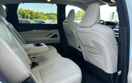 Infiniti QX60, 2022 год, 4 700 000 рублей, 9 фотография