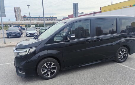 Honda Stepwgn IV, 2020 год, 2 180 000 рублей, 7 фотография