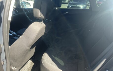 Opel Astra J, 2014 год, 925 000 рублей, 11 фотография