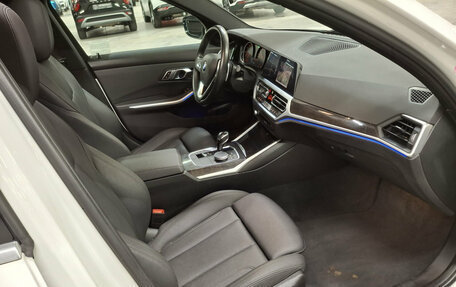 BMW 3 серия, 2020 год, 3 050 000 рублей, 13 фотография