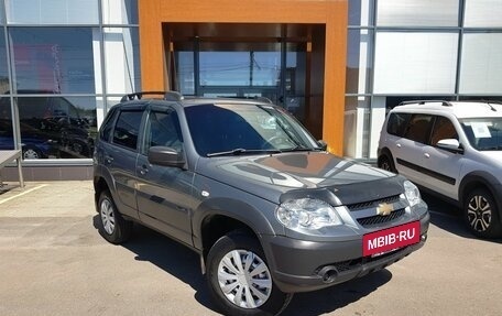 Chevrolet Niva I рестайлинг, 2019 год, 869 000 рублей, 3 фотография