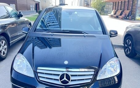 Mercedes-Benz A-Класс, 2012 год, 645 000 рублей, 4 фотография