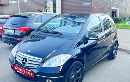Mercedes-Benz A-Класс, 2012 год, 645 000 рублей, 3 фотография