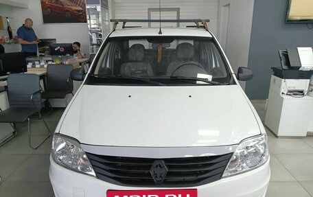 Renault Logan I, 2012 год, 200 000 рублей, 2 фотография