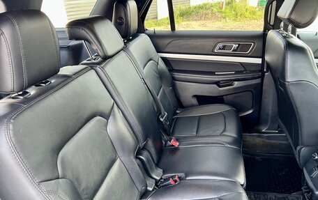 Ford Explorer VI, 2017 год, 2 300 000 рублей, 8 фотография