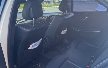 Mercedes-Benz E-Класс, 2011 год, 1 360 000 рублей, 6 фотография