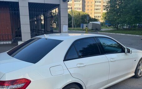 Mercedes-Benz E-Класс, 2011 год, 1 360 000 рублей, 11 фотография