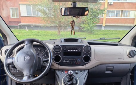 Peugeot Partner II рестайлинг 2, 2013 год, 800 000 рублей, 13 фотография