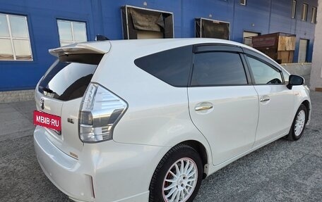 Toyota Prius Alpha I (ZVW40/41), 2011 год, 1 170 000 рублей, 2 фотография