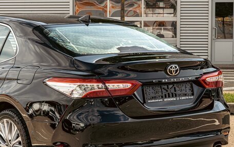 Toyota Camry, 2018 год, 2 245 000 рублей, 10 фотография