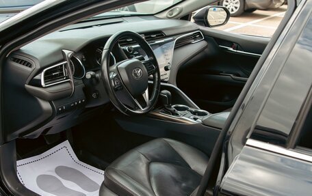 Toyota Camry, 2018 год, 2 245 000 рублей, 13 фотография