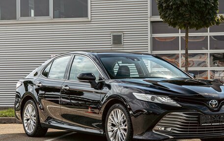 Toyota Camry, 2018 год, 2 245 000 рублей, 7 фотография