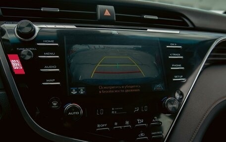 Toyota Camry, 2018 год, 2 245 000 рублей, 15 фотография