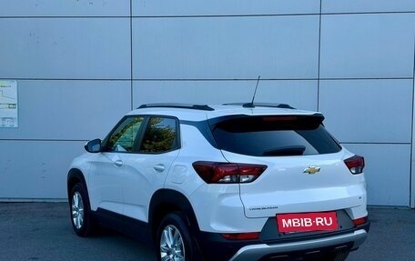 Chevrolet TrailBlazer, 2021 год, 1 872 000 рублей, 6 фотография