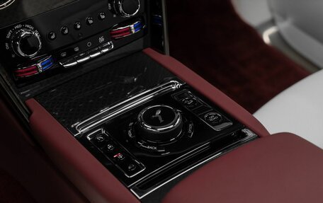 Rolls-Royce Cullinan, 2026 год, 78 125 000 рублей, 23 фотография