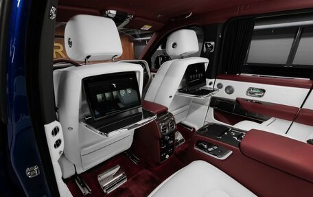 Rolls-Royce Cullinan, 2026 год, 78 125 000 рублей, 32 фотография