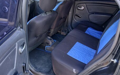Renault Logan I, 2013 год, 300 000 рублей, 8 фотография
