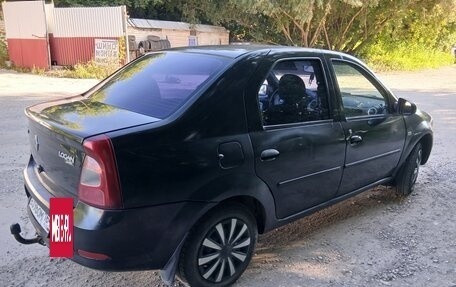 Renault Logan I, 2013 год, 300 000 рублей, 4 фотография