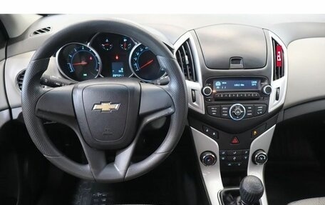 Chevrolet Cruze II, 2014 год, 737 000 рублей, 8 фотография