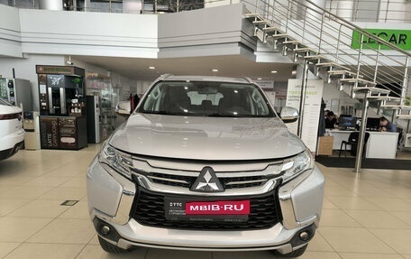 Mitsubishi Pajero Sport III рестайлинг, 2018 год, 2 900 000 рублей, 6 фотография