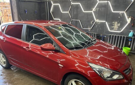 Hyundai Solaris II рестайлинг, 2014 год, 980 000 рублей, 20 фотография