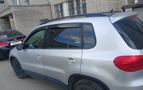 Volkswagen Tiguan I, 2011 год, 1 200 000 рублей, 2 фотография