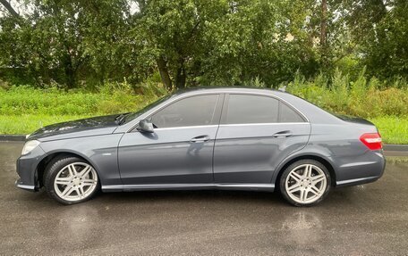 Mercedes-Benz E-Класс, 2011 год, 1 500 000 рублей, 3 фотография