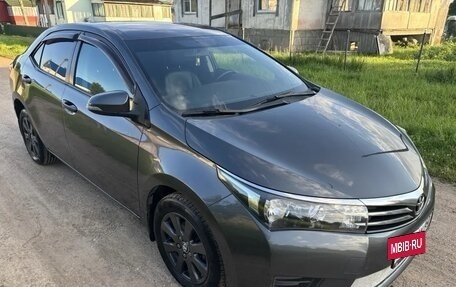 Toyota Corolla, 2014 год, 1 350 000 рублей, 4 фотография
