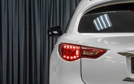 Infiniti QX70, 2014 год, 2 499 000 рублей, 6 фотография