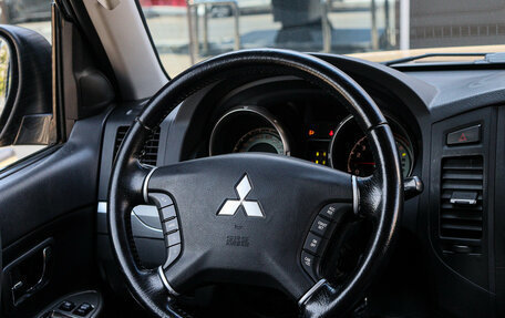 Mitsubishi Pajero IV, 2011 год, 2 600 000 рублей, 10 фотография