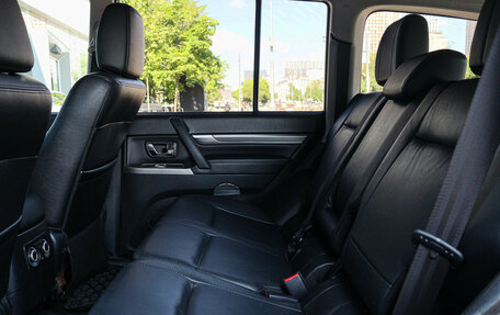 Mitsubishi Pajero IV, 2011 год, 2 600 000 рублей, 8 фотография