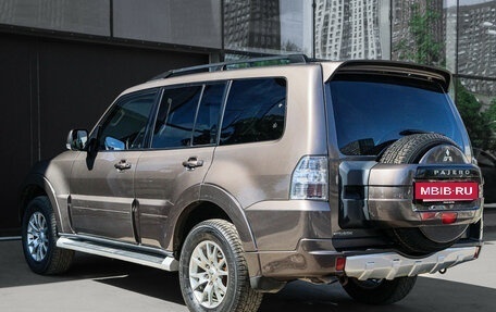 Mitsubishi Pajero IV, 2011 год, 2 600 000 рублей, 6 фотография