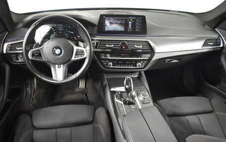 BMW 5 серия, 2020 год, 3 866 900 рублей, 6 фотография