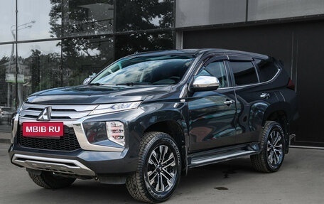 Mitsubishi Montero Sport, 2021 год, 4 400 000 рублей, 2 фотография