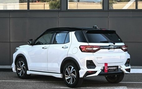 Toyota Raize I, 2020 год, 1 694 000 рублей, 2 фотография