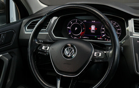 Volkswagen Tiguan II, 2017 год, 2 389 000 рублей, 11 фотография