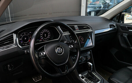 Volkswagen Tiguan II, 2017 год, 2 389 000 рублей, 12 фотография