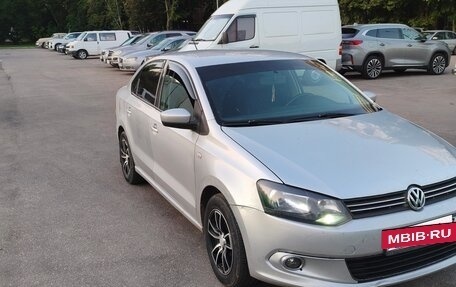 Volkswagen Polo VI (EU Market), 2012 год, 450 000 рублей, 2 фотография