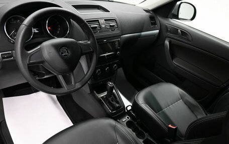 Skoda Yeti I рестайлинг, 2017 год, 1 645 000 рублей, 8 фотография