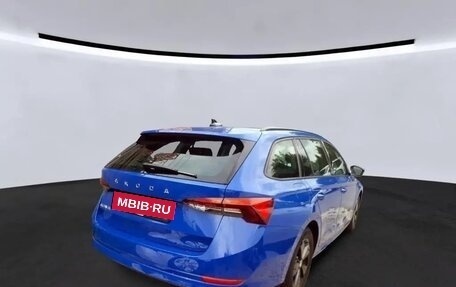 Skoda Octavia IV, 2022 год, 1 942 000 рублей, 2 фотография